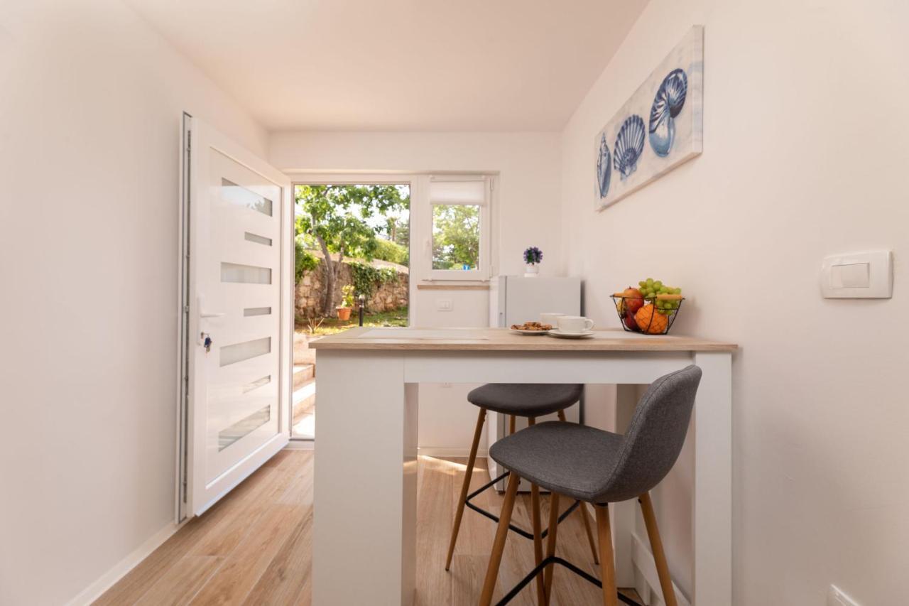Apartments Vugrin Šilo Εξωτερικό φωτογραφία