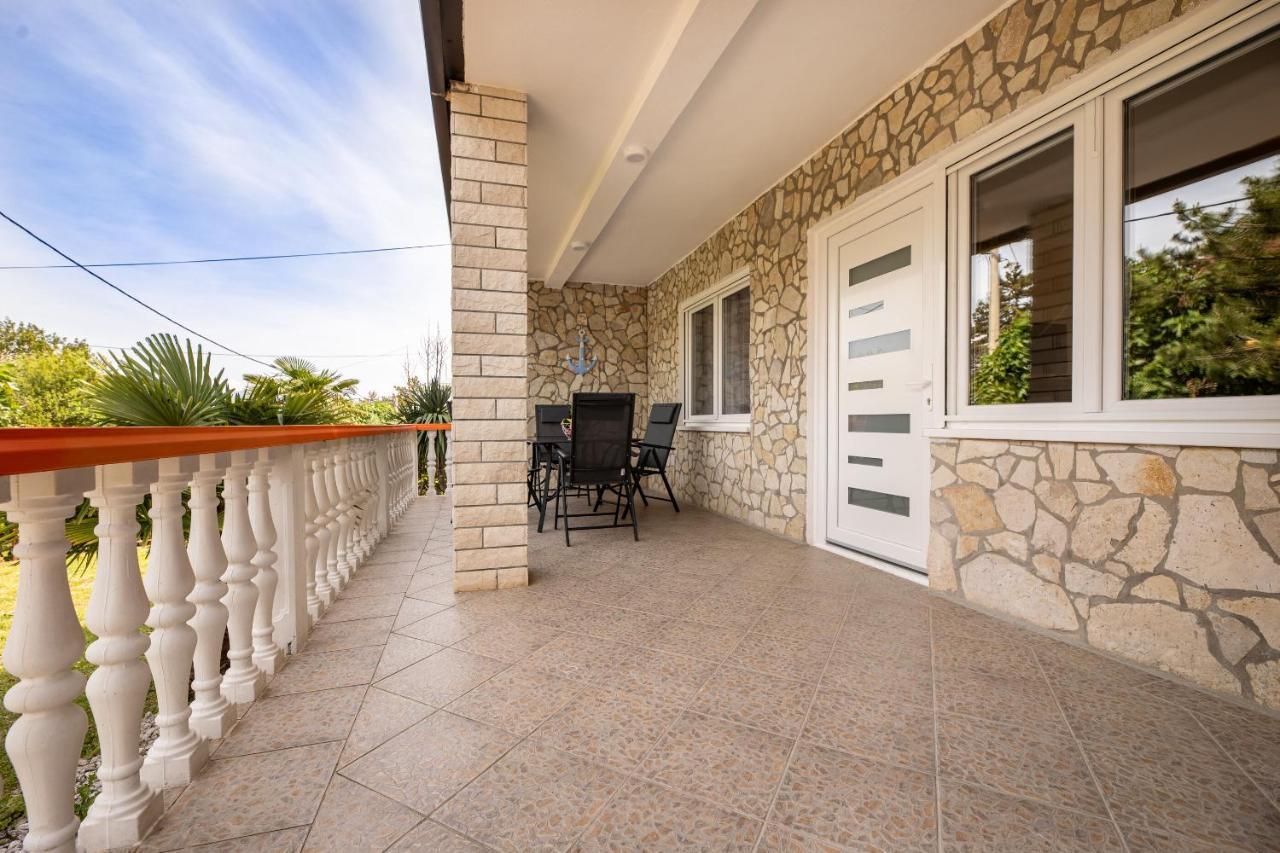 Apartments Vugrin Šilo Εξωτερικό φωτογραφία